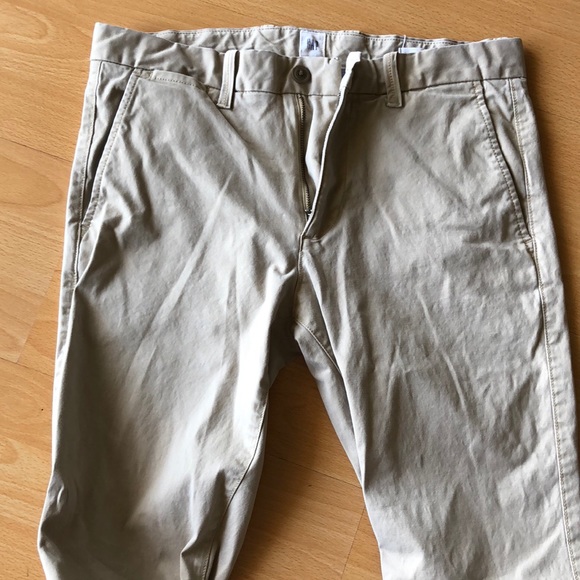 Gap khaki pants - Picture 2 of 2